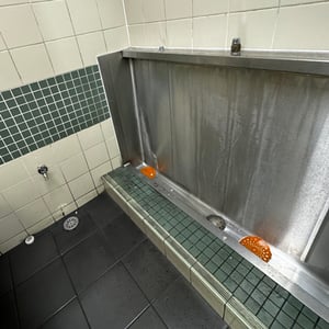 goodman-urinal4